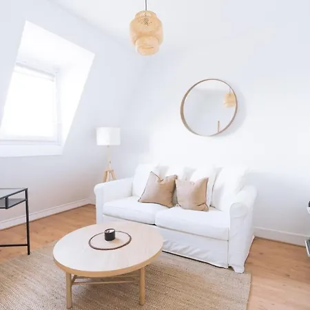 Chic W 2 Sofa Beds 18th Arrondissement Apartman